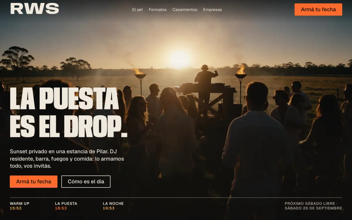Portada de RWS en escritorio: LA PUESTA ES EL DROP. sobre una fiesta al atardecer en el campo